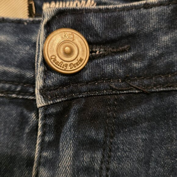 AMERICAN QUALITY WOMEN'S JEANS - Picture 6 of 10